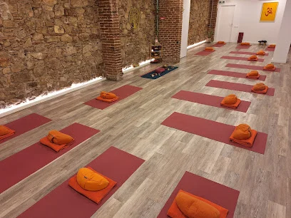 Yoga Infinito Escuela de Yoga