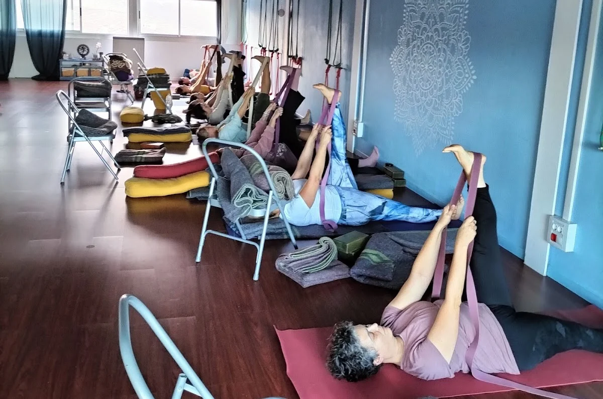 Yoga Iyengar En Canarias - 2