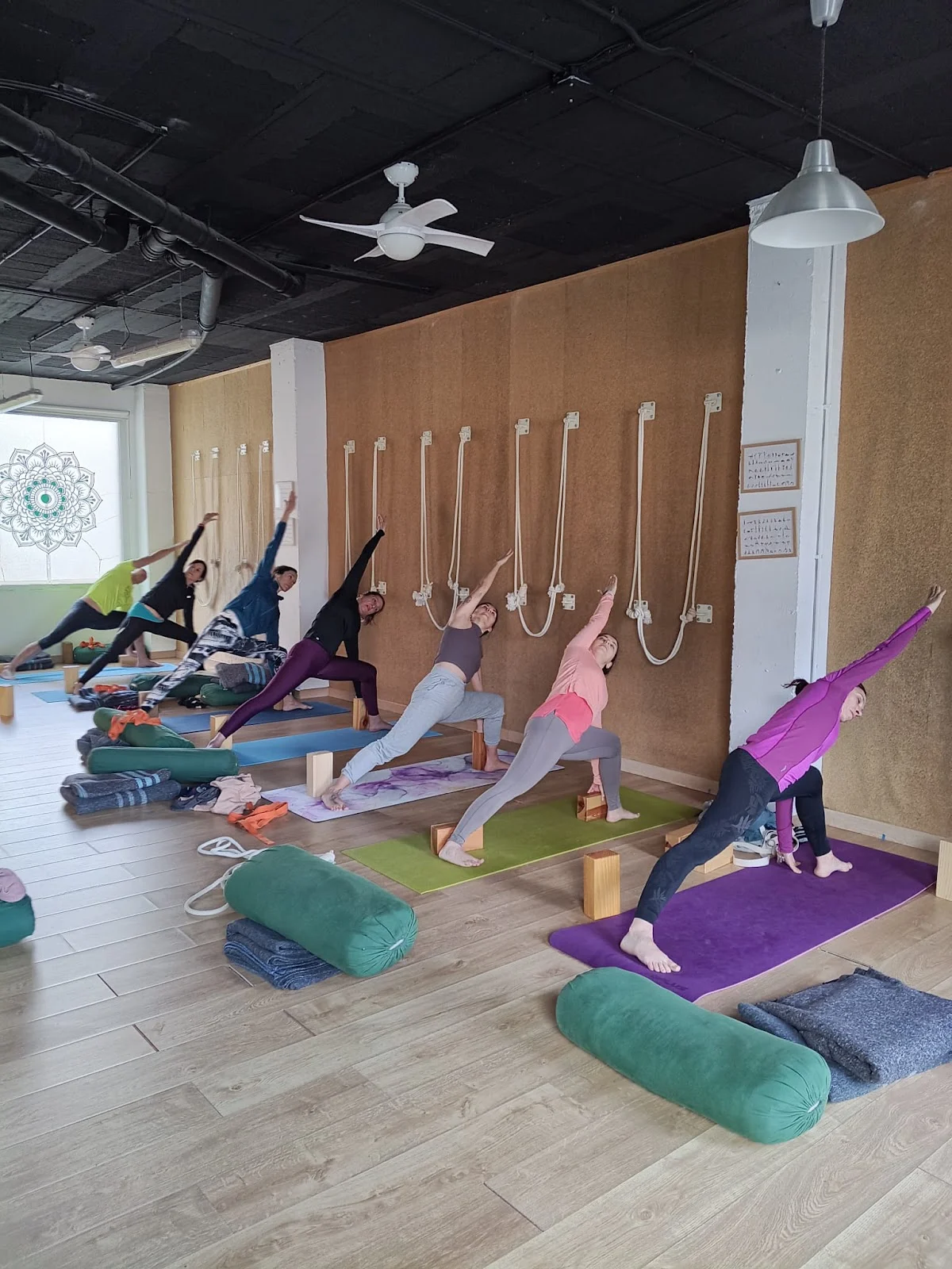Yoga Torrent - Centro de Yoga Sara Francés
