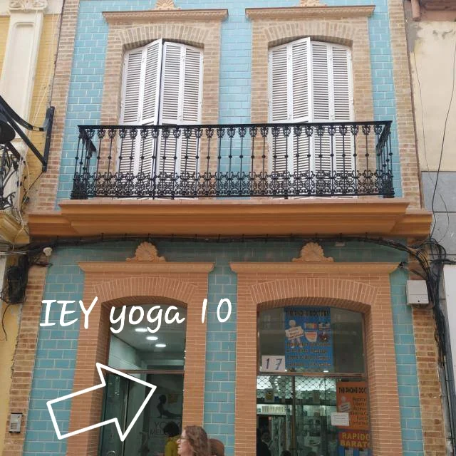YOGA10