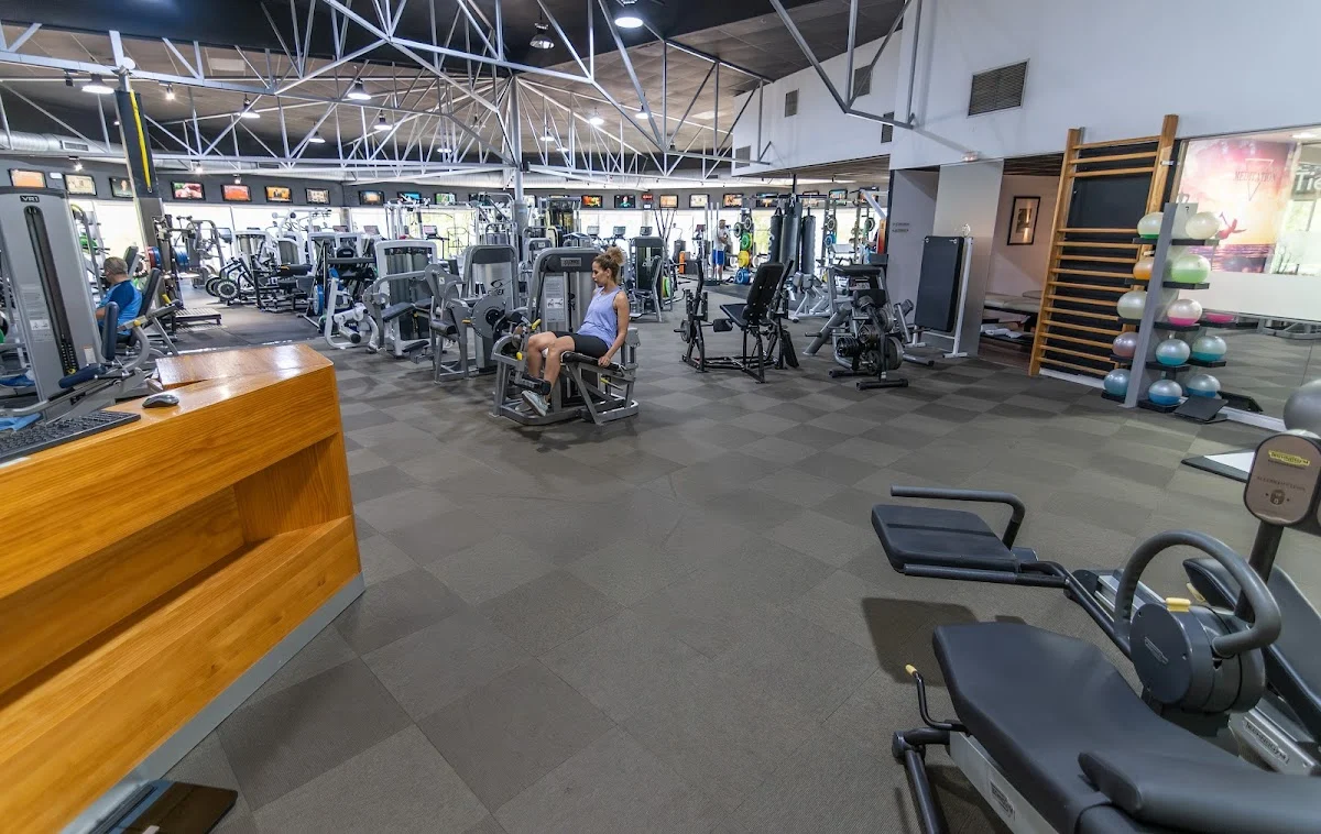 Zagros Sports La Moraleja - Gimnasio y Club Deportivo - 2