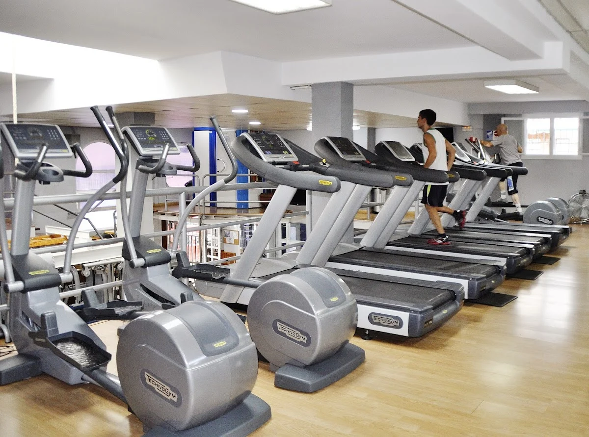 Zeus Gimnasio - 2