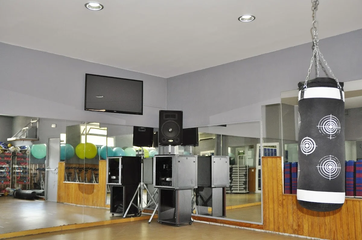 Zeus Gimnasio - 3