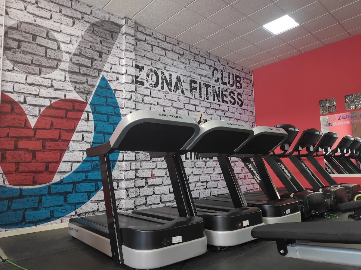 Zona Fitness - Gimnasio en Martos - 2